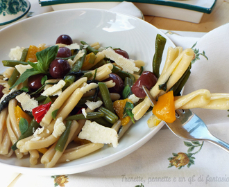 Casarecci con peperone, fagiolini e olive