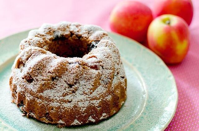 Apple Rum Raisin Cake (Gluten-Free, Low-GI)