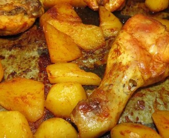 Pečena piletina i krumpir s crvenom paprikom i kurkumom