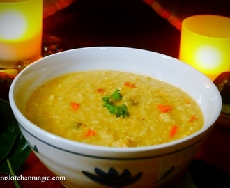 Nombu Kanji (Porridge with chicken and mixed vegetable)