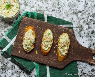 Crostini mit Lachs-Avocado Creme/ Crostini with salmon and avocado cream