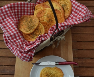 Cloud Bread, der neueste Foodtrend, ein leichtes gesundes Wolken-Brot ohne Kohlenhydrate und Gluten