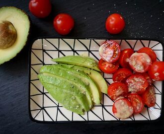 Salatdressing auf Vorrat – meine 2 liebsten veganen Varianten
