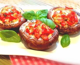 Gefüllte Pilze mit Tomate-Mozzarella