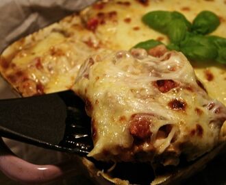 Quinoa risotto lasagne med kyckling, pancetta & tryffelolja