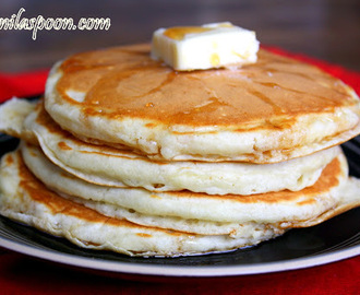 Easy Homemade Fluffy Pancakes