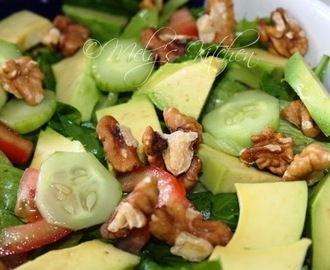Vegetable Salad with Walnut and Avocado