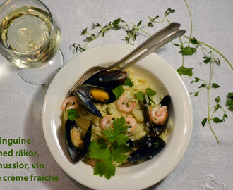 Krämig linguine med musslor, räkor, crème fraiche & vin