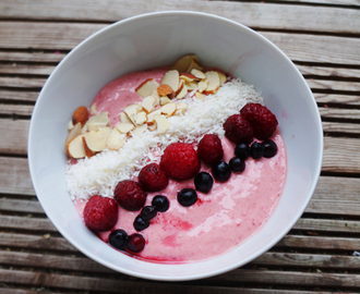 Lavkarbo frokost tips: smoothie bowl