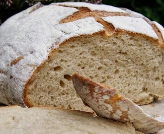 chleb pszenno - żytni na zakwasie