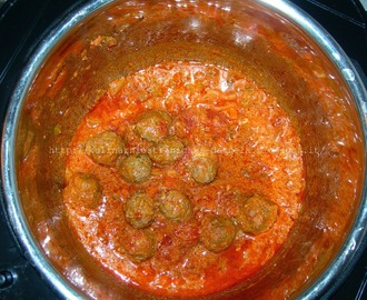 Польпетте (фрикадельки) в томатном соусе с овощами в мультиварке-скороварке Steba