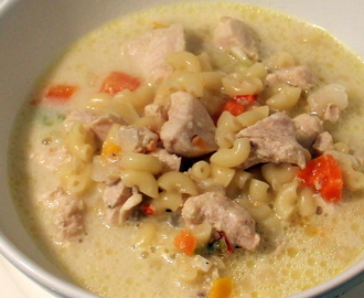 SAWCLicious: Chicken Macaroni Soup (Chicken Sopas)