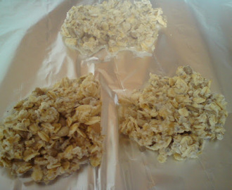Ovesné sušenky se semínky chia, kokosem a slunečnicovým semínkem- RECEPT s fotem