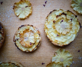 Ananas-Tartelettes mit zarter Mandelcrème