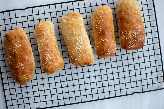 Hotdog broodjes uit eigen keuken