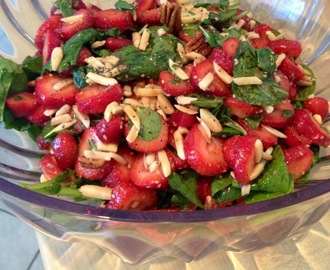 The Salad – Strawberry, Spinach & Almond
