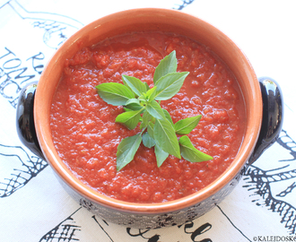 Sycylijski sos pomidorowy do słoików na zimę