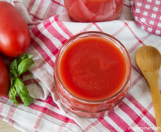 Domowy przecier pomidorowy na zupę
