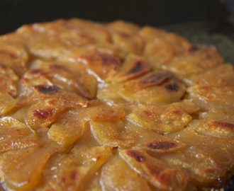 Upečte si Tarte Tatin! Francouzský jablečný koláč