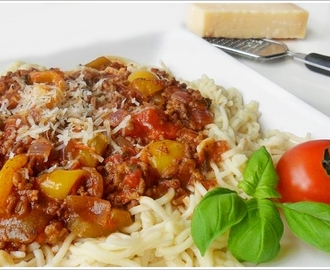 Ragù alla bolognese - Hausgemachte Glutenfreie Spaghetti mit würziger Tomaten-Hackfleisch-Sauce