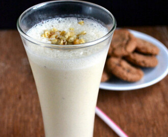 Banana Milkshake | Easy Summer Recipes