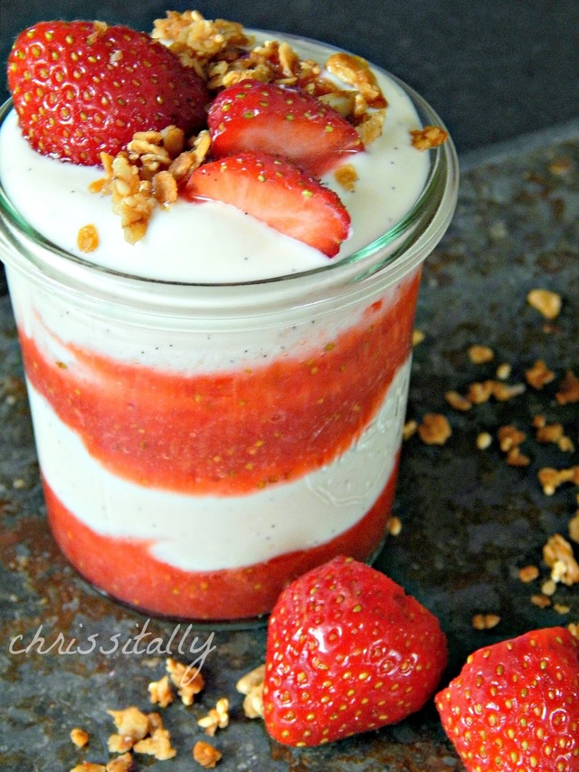Strawberry-Vanilla Dessert / Leichtes Erdbeer-Vanille Dessert