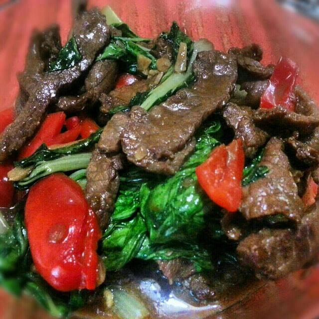 Beef with Bok Choy in Oyster Sauce