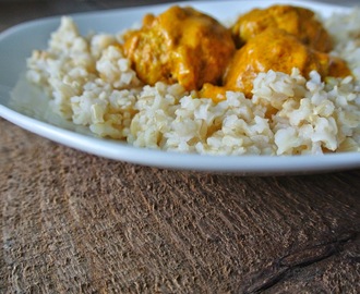 Klopsiki z indyka w sosie curry