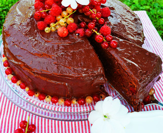 Geliebte Sünde! Mein très gros gâteau au chocolat mit Himbeer-Schokoganache
