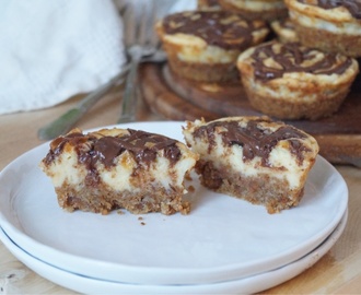Cheesecake- Muffins med nutella rippel.