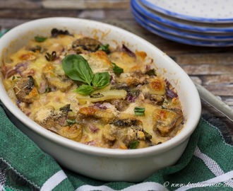 Kartoffel-Pilze Auflauf/ Potato-mushroom casserole
