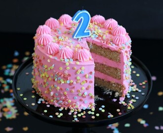 Birthday Cake with Marzipan – Happy Birthday Knusperstübchen