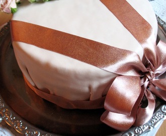 Čoko - višnja poklon torta :)