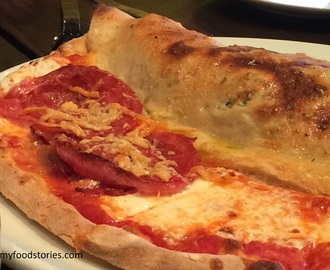 Neapolitan Pizza at Pizza Republica