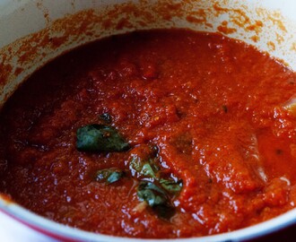 Homemade Fresh Tomato Sauce