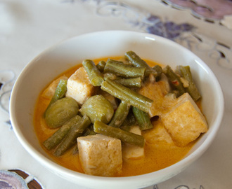 Sayur Tofu mit Schlange Bohnen