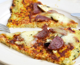 Low Carb Pizza (Blumenkohlboden)