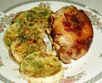 Кармашки из свинины с помидорами и сырной начинкой