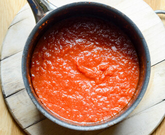 Włoski sos pomidorowy do pizzy