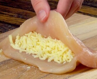 Rellena el filete de pollo de queso y ciérralo. ¡Tan fácil pero tan rico!