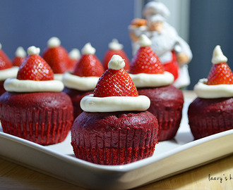 Santa Claus Hat Cupcakes - Christmas special