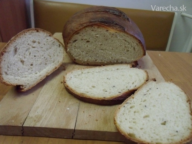 Domáci chlieb pekárničkovo-rúrový a hrnčekovo-lyžičkový (fotorecept)