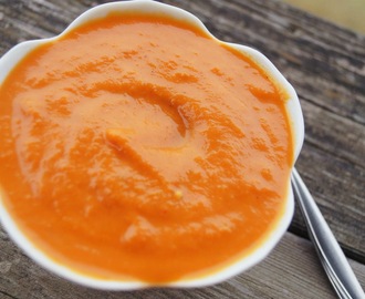 Creamy Roasted Tomato and Red Pepper Soup
