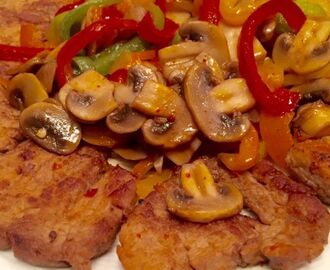 Pan Seared Steak with mixed peppers and mushroom stir fry