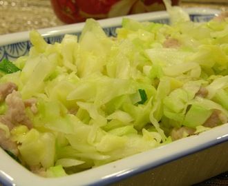 Stir Fried Cabbage with Pork Slices (包菜炒肉丝)