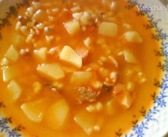 Hubová polievka s cesnakovými haluškami (fotorecept)