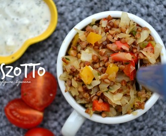 Kaszotto - błyskawiczny obiad z kaszy gryczanej, kapusty i papryki - 450 kcal w porcji