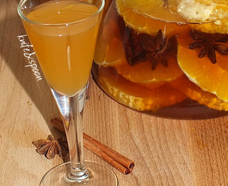 Nalewka amaretto z pomarańczą – Amaretto liqueur with orange