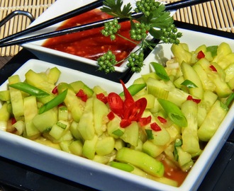 Sladkokyselý pikantní okurkový salát ( thajský )