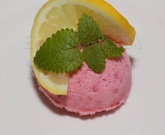 Malinová zmrzlina